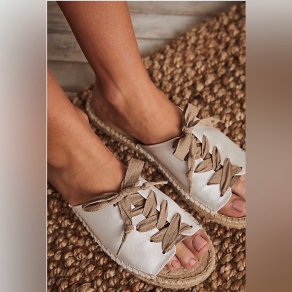 Free People Cream and Tan Lace-Up Slide Espadrilles